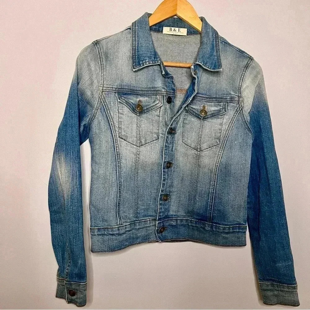 B&E Handcrafted USA vintage teen girls denim jacket GUC, 17.5” ptp